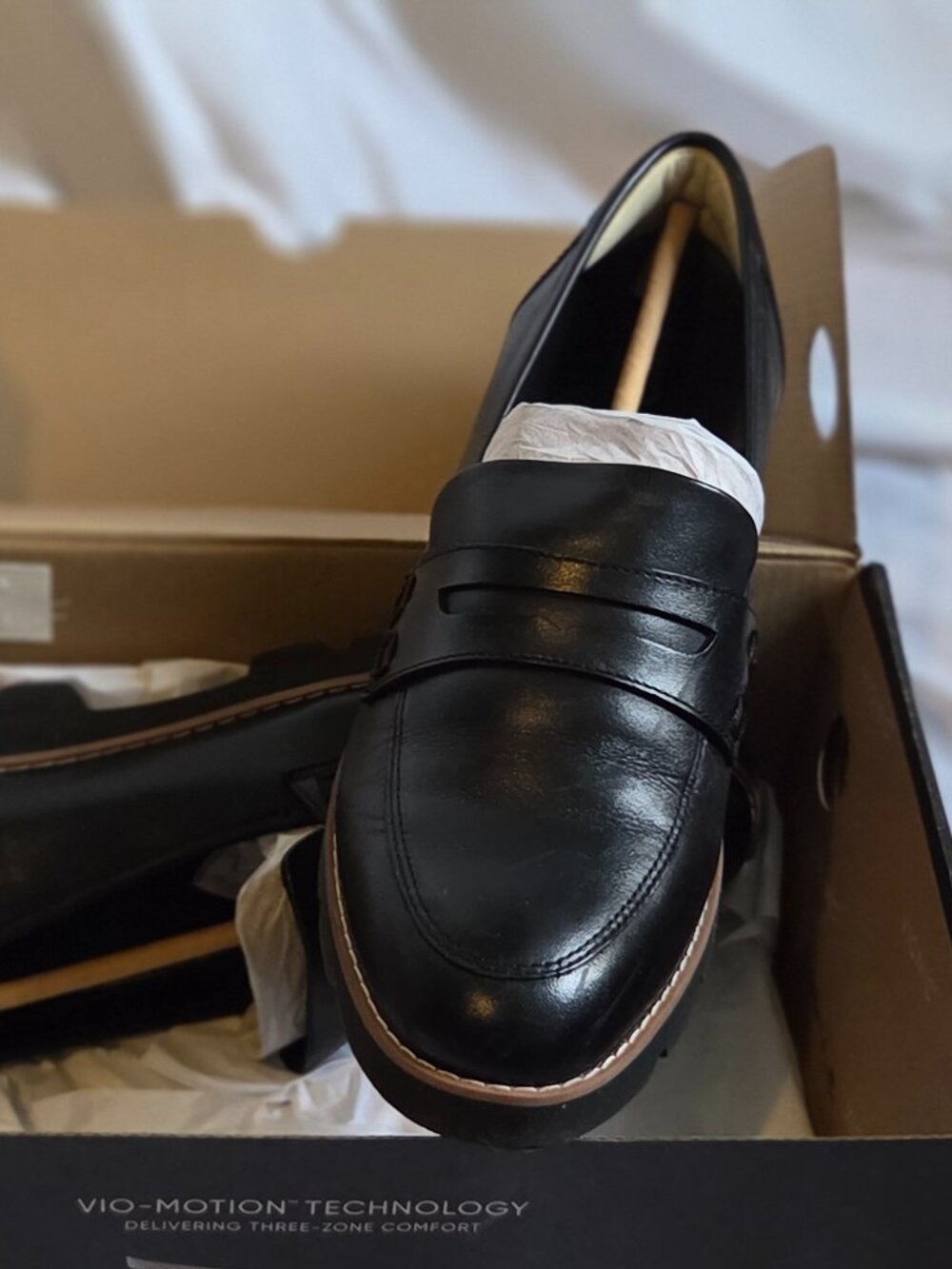 Vionic Cheryl II Lug Penny Loafer (sz 9M)